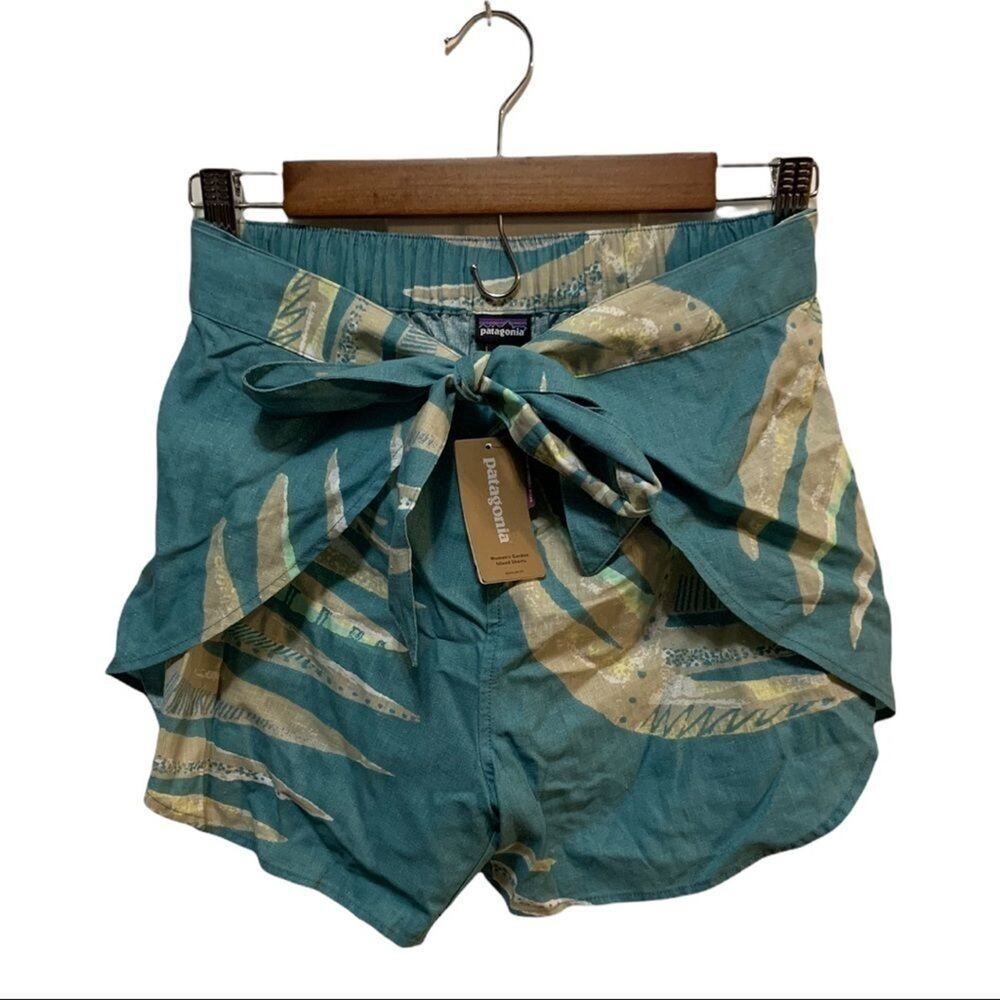 NWT Patagonia palm of my heart women’s shorts w tie front! Hemp fabric blend!